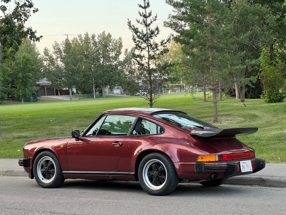 1986 Porsche 911 Carrera 3.2 - Image 9 of 31