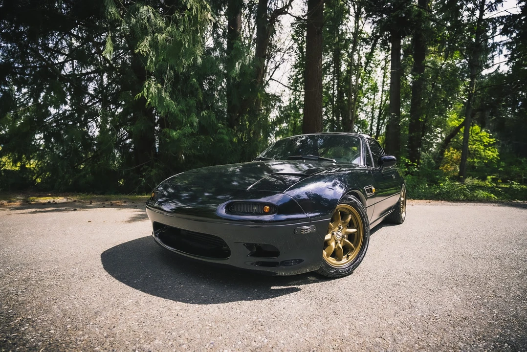 1994 Mazda NA MX-5 Miata - Image 2 of 31
