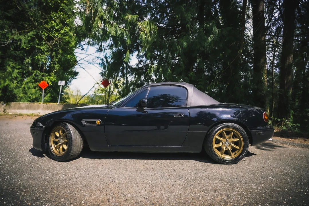 1994 Mazda NA MX-5 Miata - Image 16 of 31
