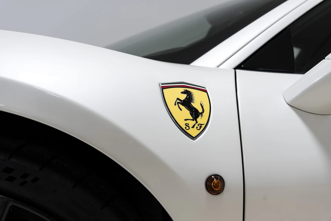 2019 Ferrari 488 Pista - Image 16 of 31