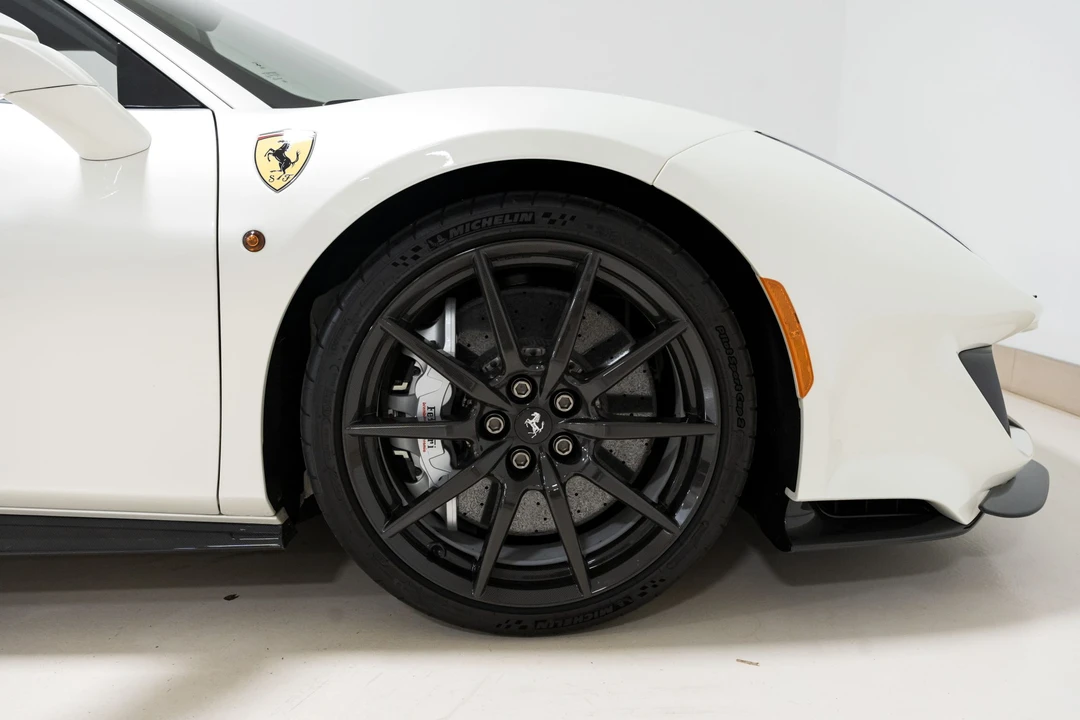 2019 Ferrari 488 Pista - Image 19 of 31