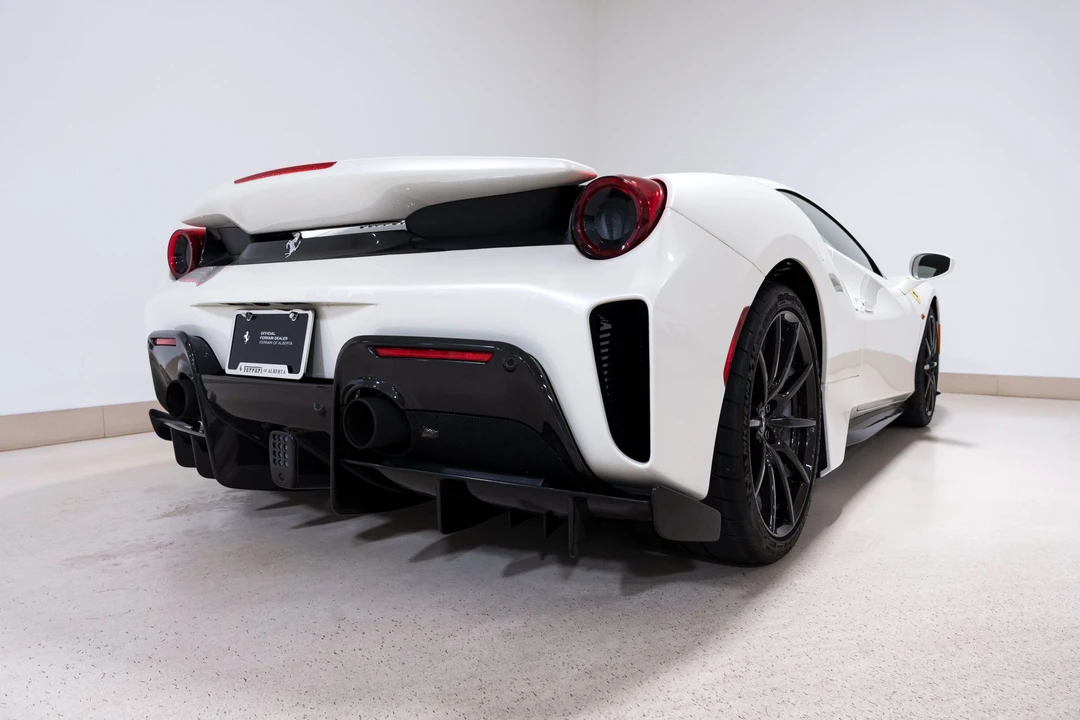 2019 Ferrari 488 Pista - Image 8 of 31