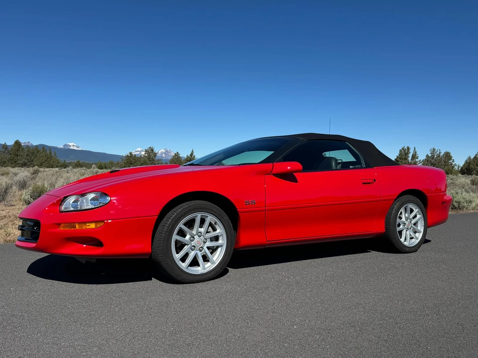 2002 Chevrolet Camaro SS 4th Gen - Image 10 of 31