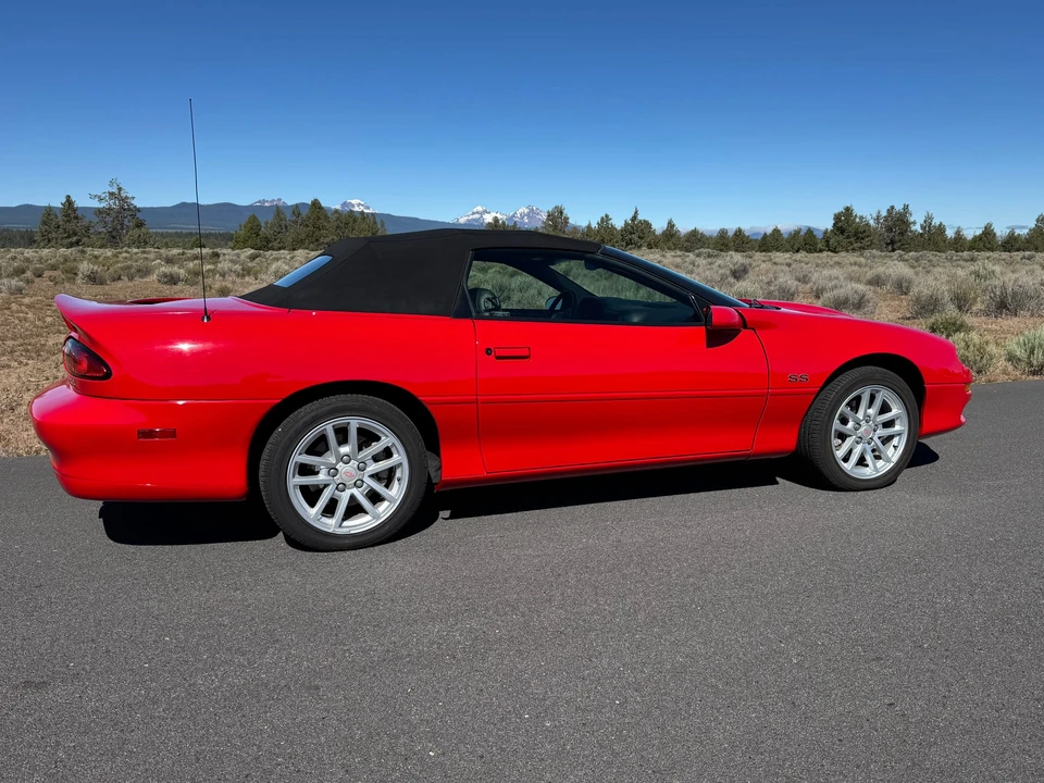 2002 Chevrolet Camaro SS 4th Gen - Image 26 of 31