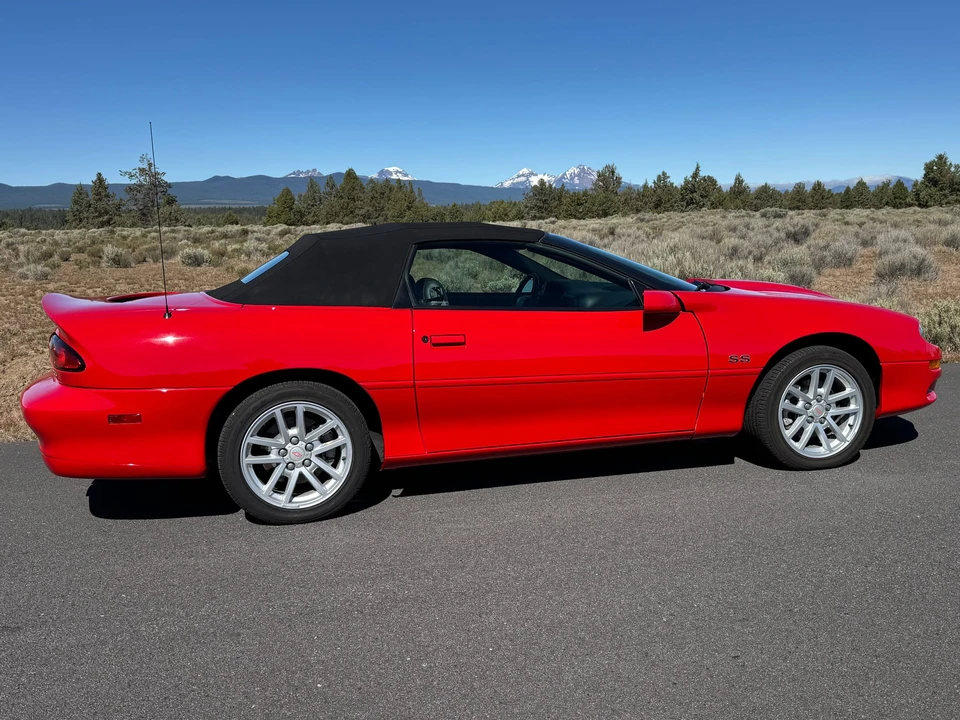 2002 Chevrolet Camaro SS 4th Gen - Image 25 of 31