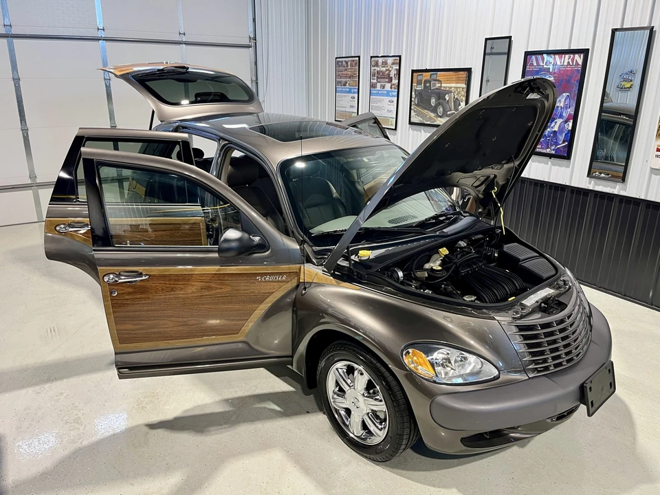 2002 Chrysler PT Cruiser - Image 18 of 31