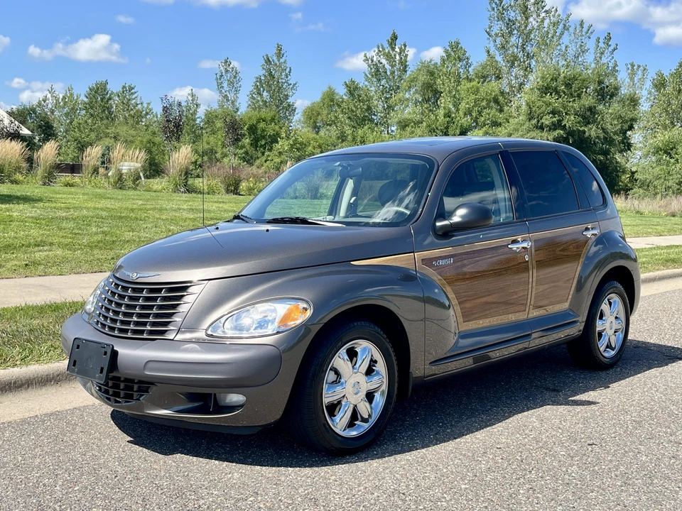 2002 Chrysler PT Cruiser - Image 2 of 31