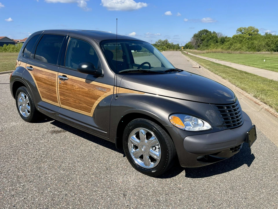 2002 Chrysler PT Cruiser - Image 10 of 31