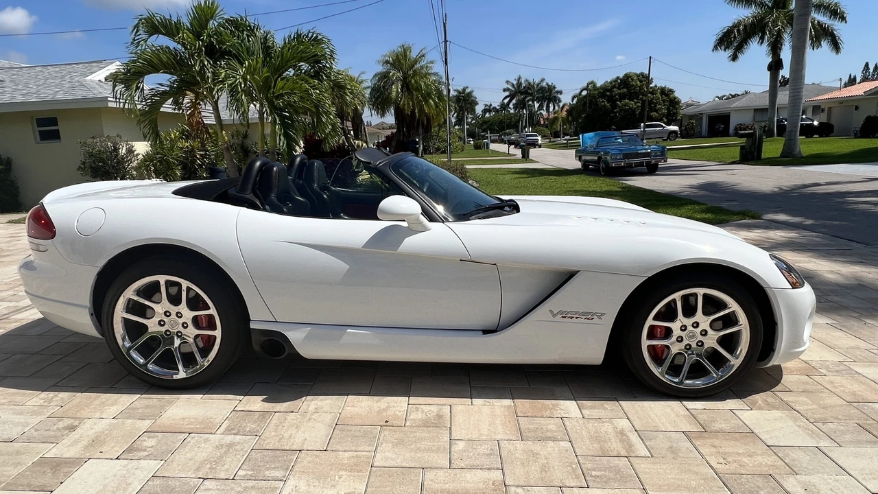 2004 Dodge Viper 3rd Gen - Image 10 of 31