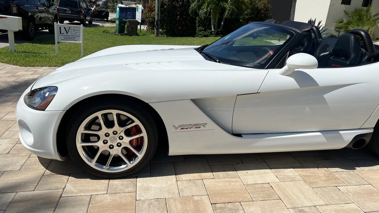 2004 Dodge Viper 3rd Gen - Image 18 of 31