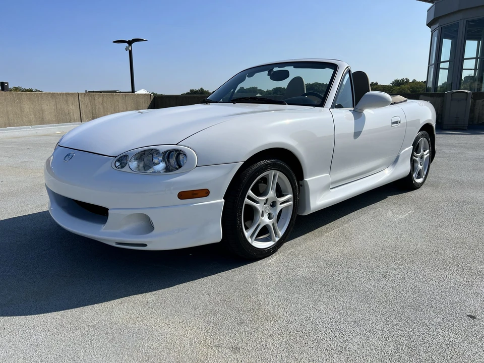 2004 Mazda NB MX-5 Miata - Image 4 of 31
