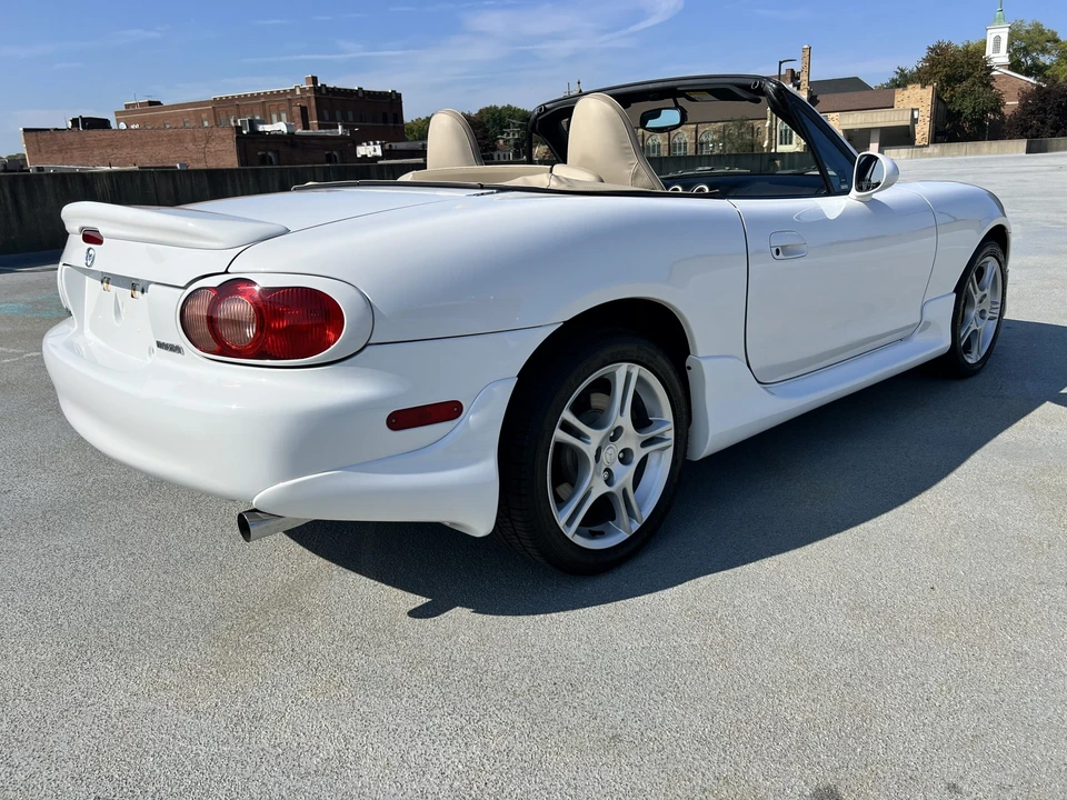 2004 Mazda NB MX-5 Miata - Image 16 of 31