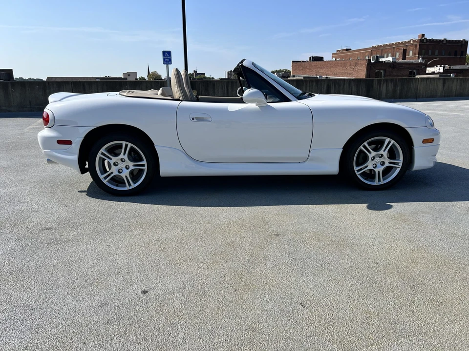 2004 Mazda NB MX-5 Miata - Image 13 of 31