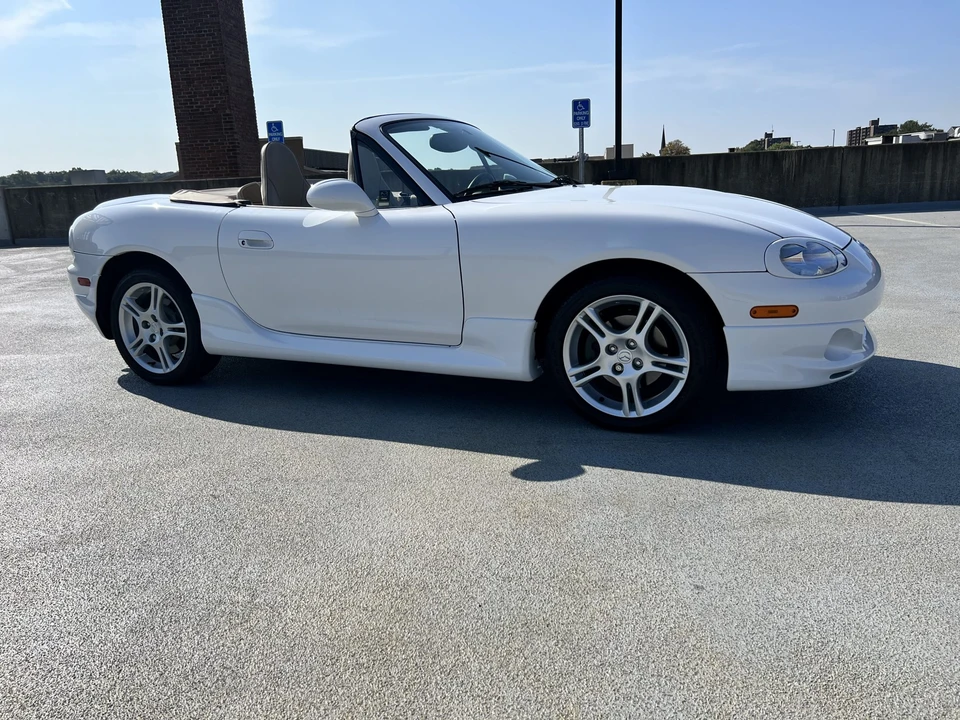 2004 Mazda NB MX-5 Miata - Image 11 of 31