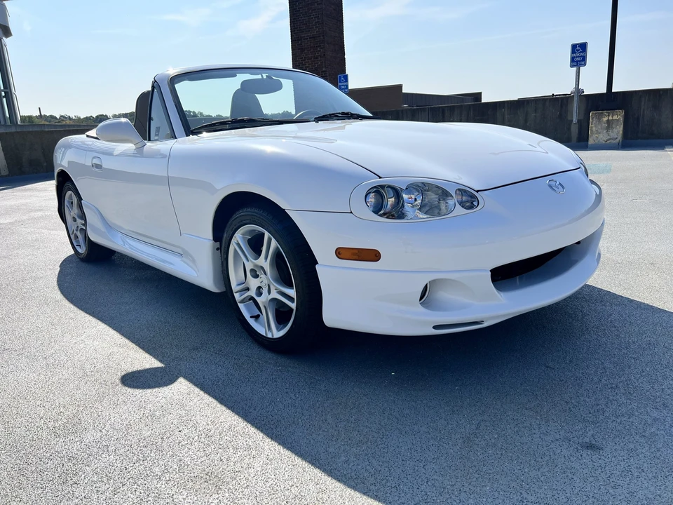2004 Mazda NB MX-5 Miata - Image 9 of 31