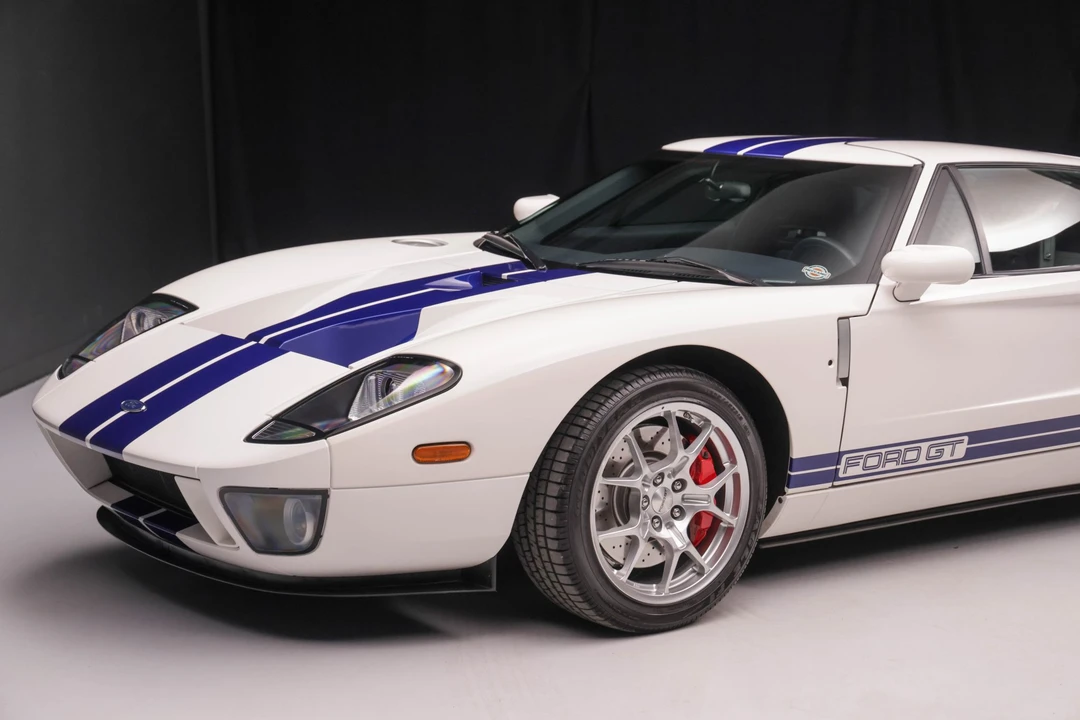 2005 Ford GT 1st Gen - Image 28 of 31
