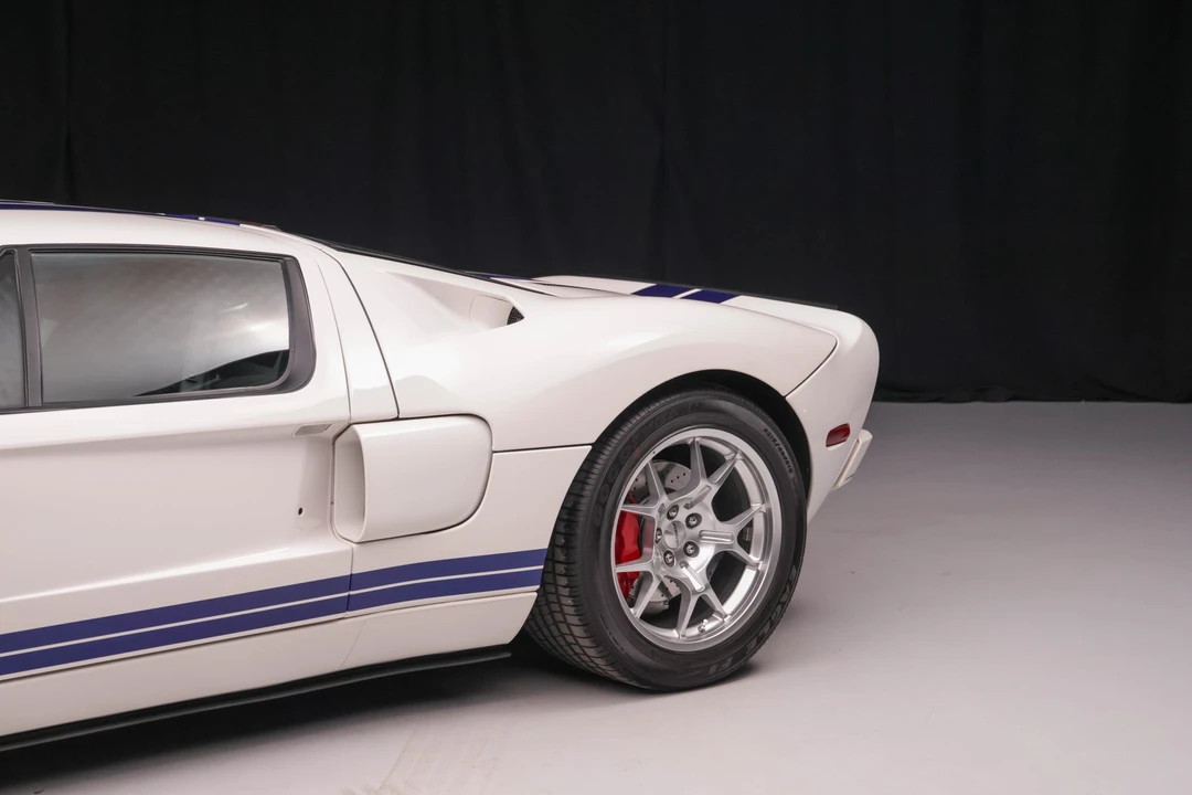 2005 Ford GT 1st Gen - Image 30 of 31