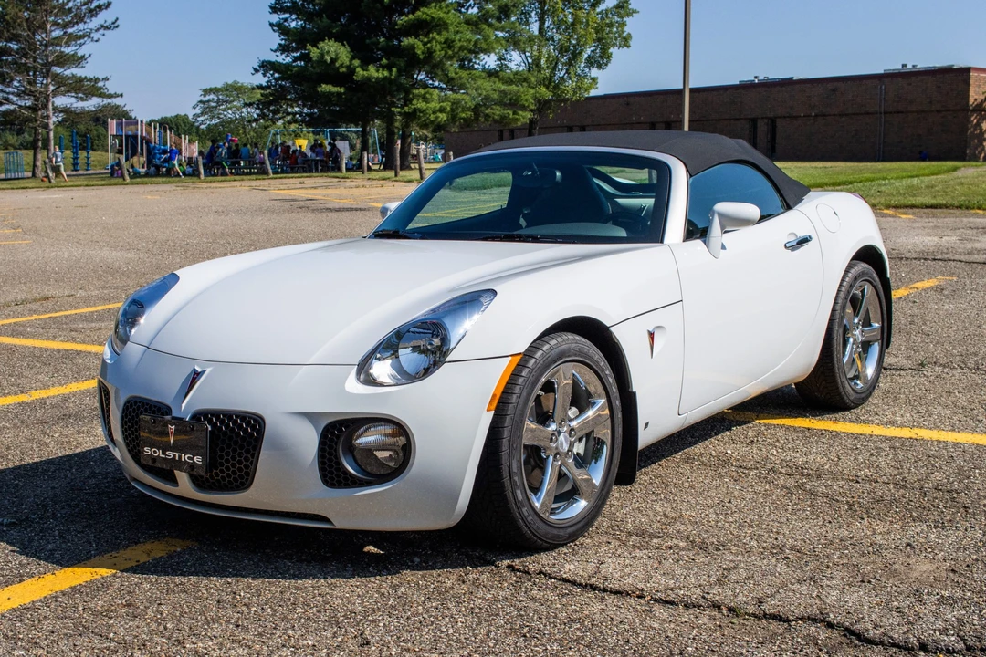 2009 Pontiac Solstice GXP - Image 7 of 31