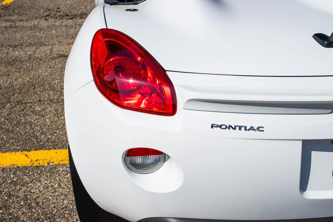 2009 Pontiac Solstice GXP - Image 22 of 31