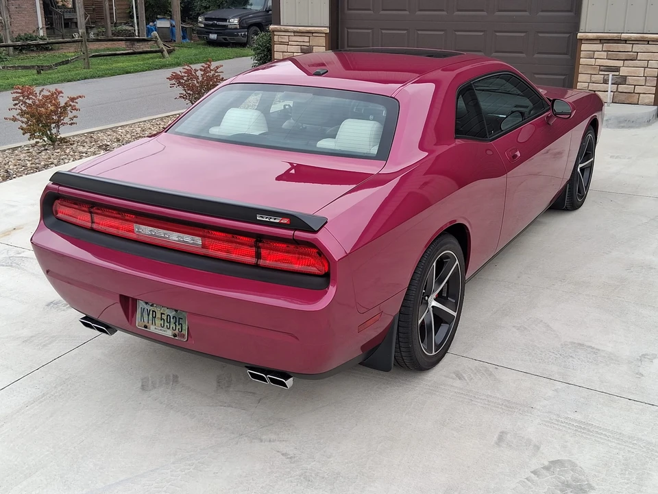 2010 Dodge Challenger SRT8 & 392 3rd Gen - Image 8 of 31