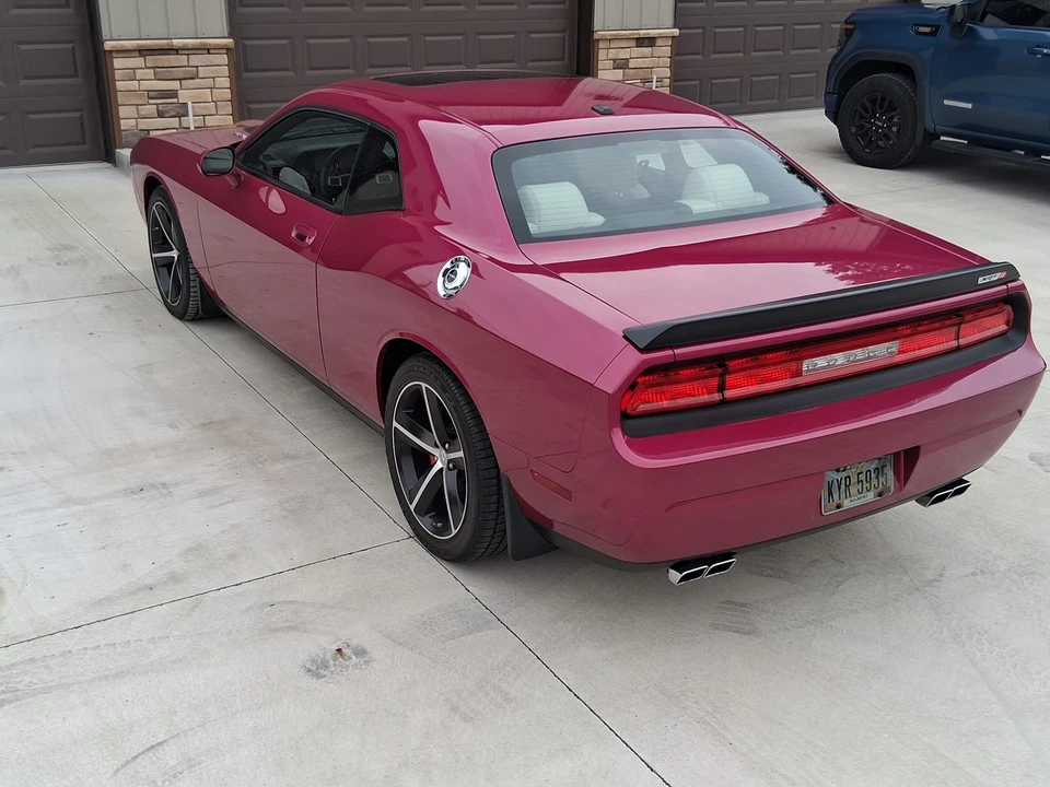 2010 Dodge Challenger SRT8 & 392 3rd Gen - Image 6 of 31