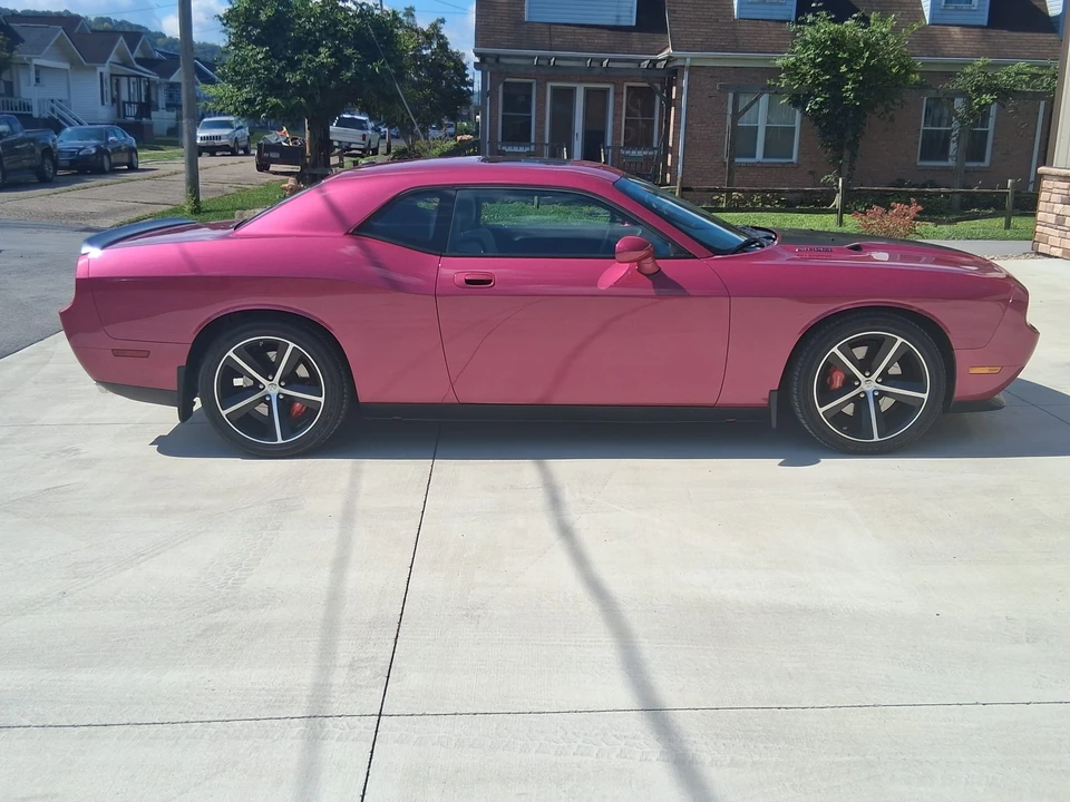 2010 Dodge Challenger SRT8 & 392 3rd Gen - Image 10 of 31
