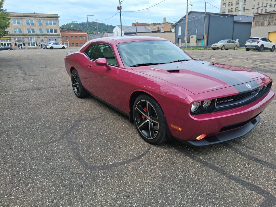 2010 Dodge Challenger SRT8 & 392 3rd Gen - Image 17 of 31