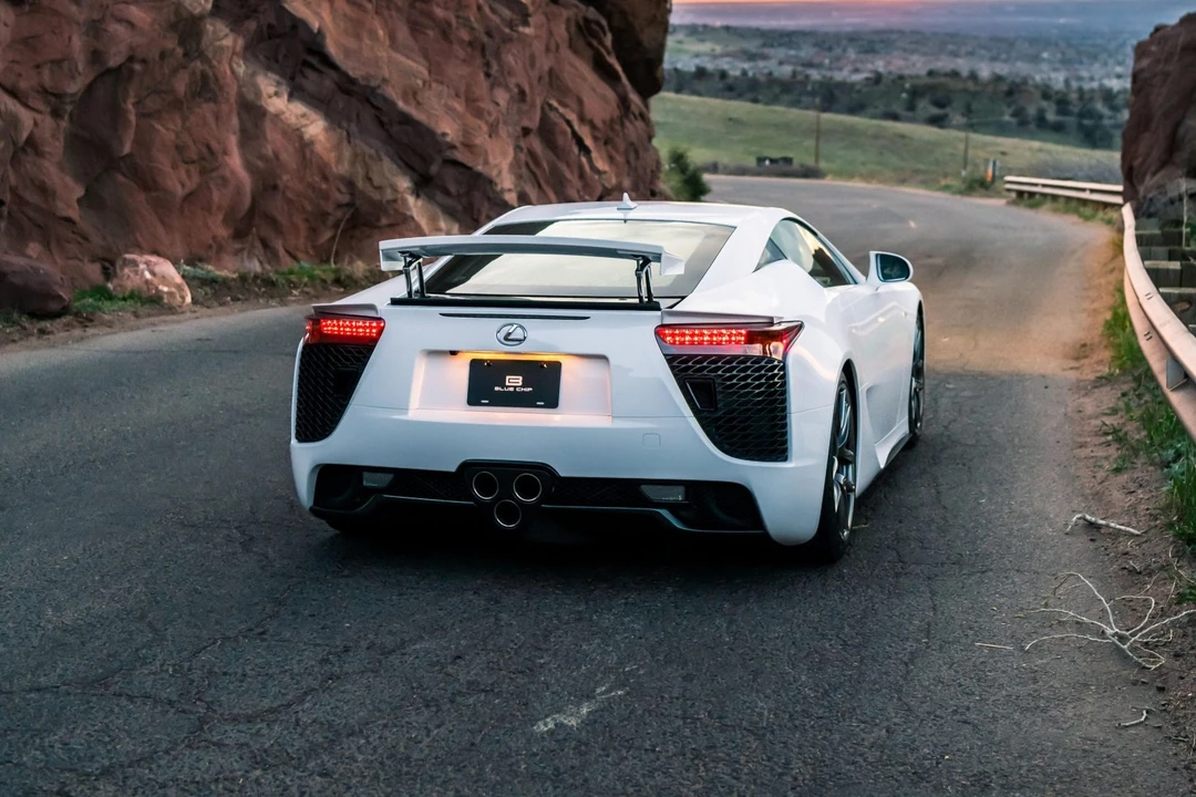 2012 Lexus LFA - Image 15 of 31