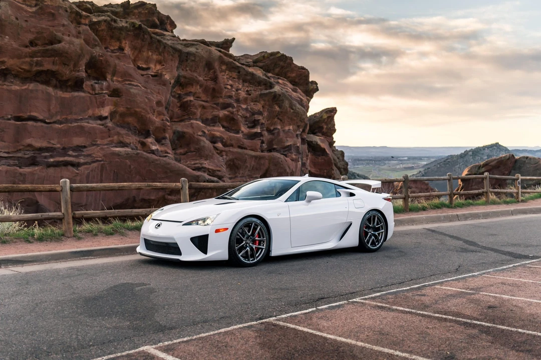 2012 Lexus LFA - Image 2 of 31