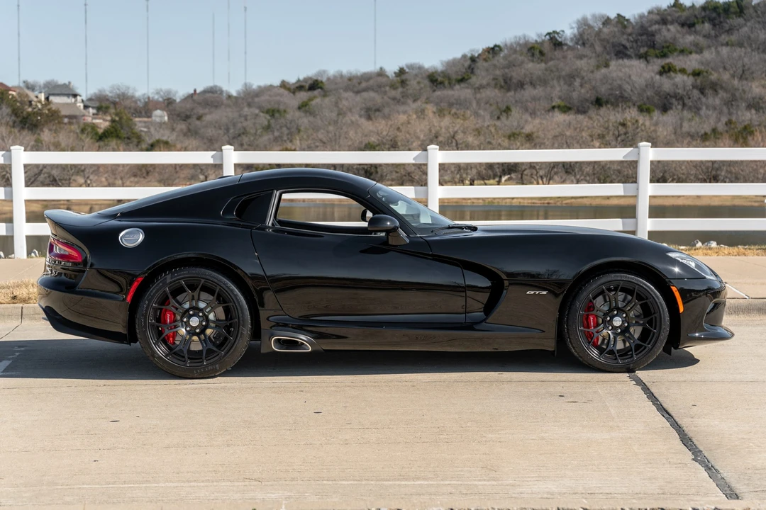 2013 Dodge Viper 5th Gen - Image 9 of 31