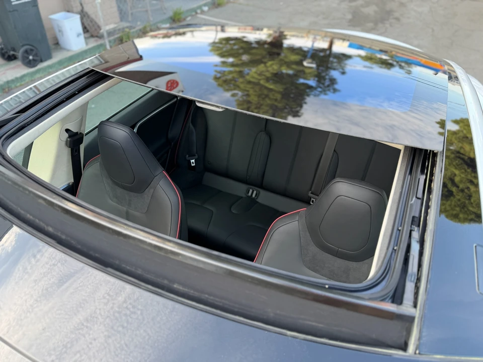 2014 Tesla Model S - Image 30 of 31