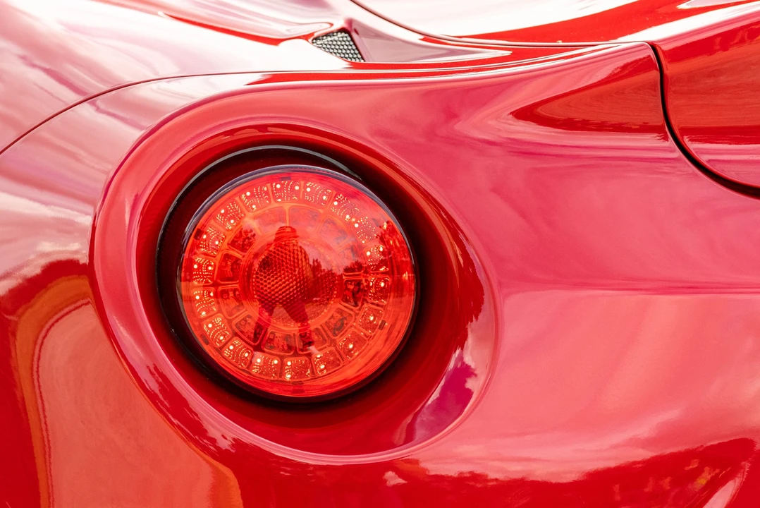 2015 Alfa Romeo 4C Spider - Image 31 of 31