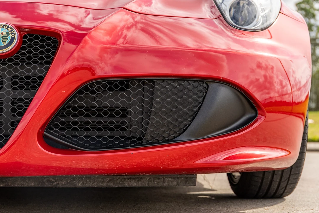 2015 Alfa Romeo 4C Spider - Image 15 of 31