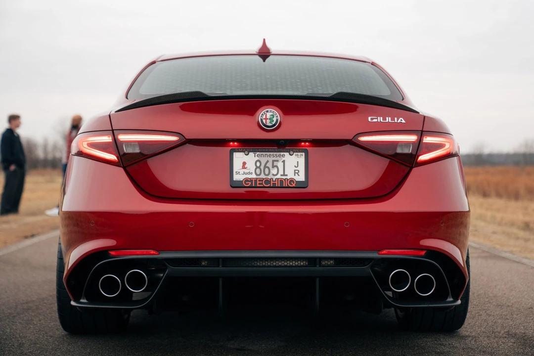 2017 Alfa Romeo Giulia Quadrifoglio - Image 27 of 31