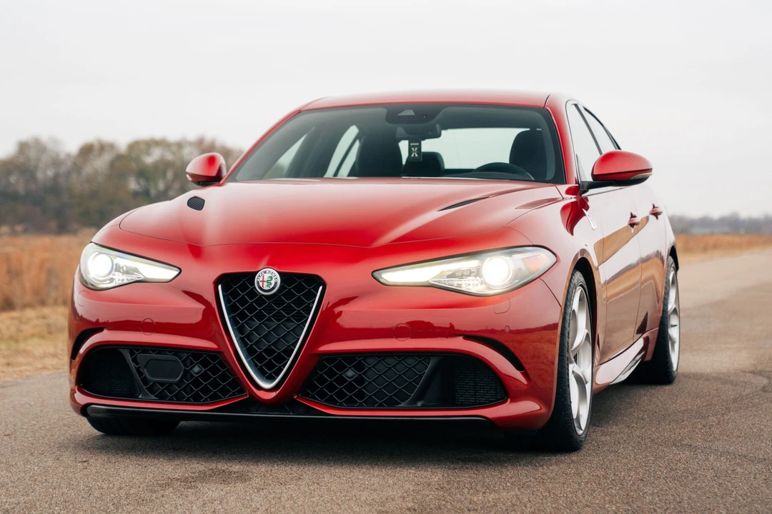 2017 Alfa Romeo Giulia Quadrifoglio - Image 8 of 31