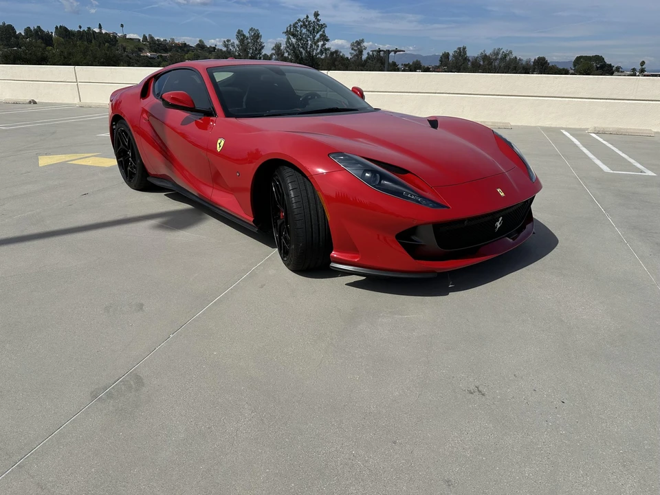 2018 Ferrari 812 Superfast - Image 20 of 31