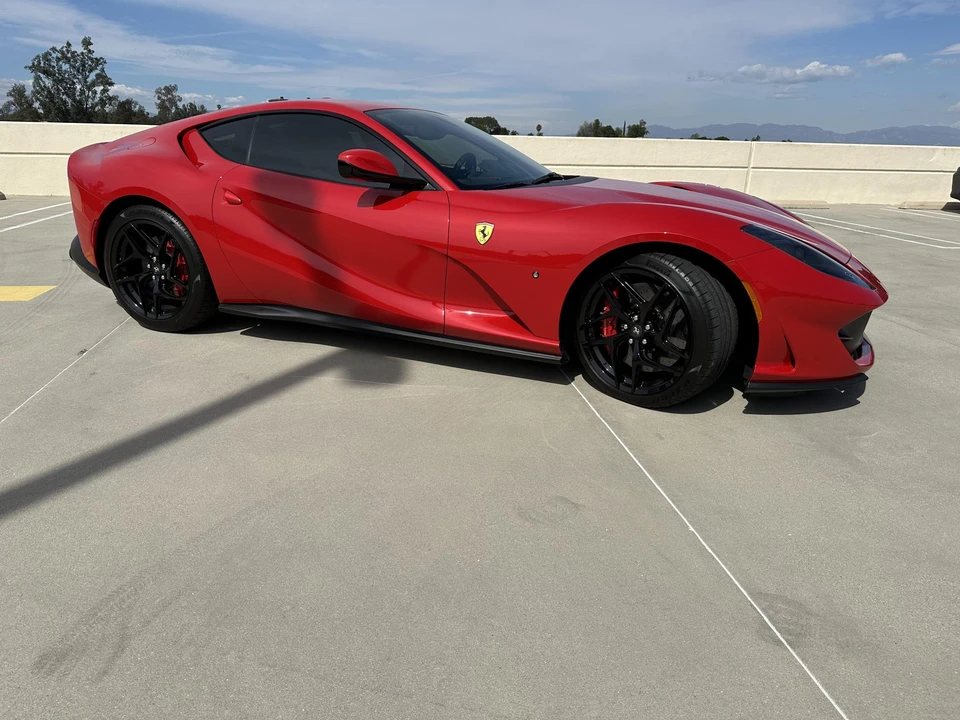 2018 Ferrari 812 Superfast - Image 17 of 31