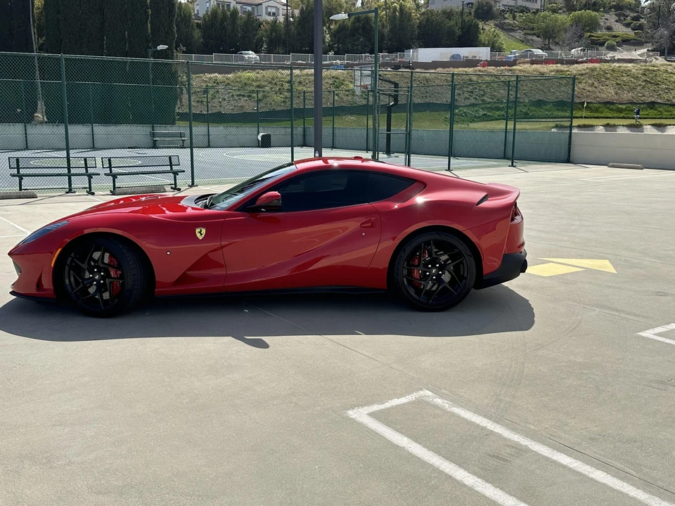 2018 Ferrari 812 Superfast - Image 6 of 31