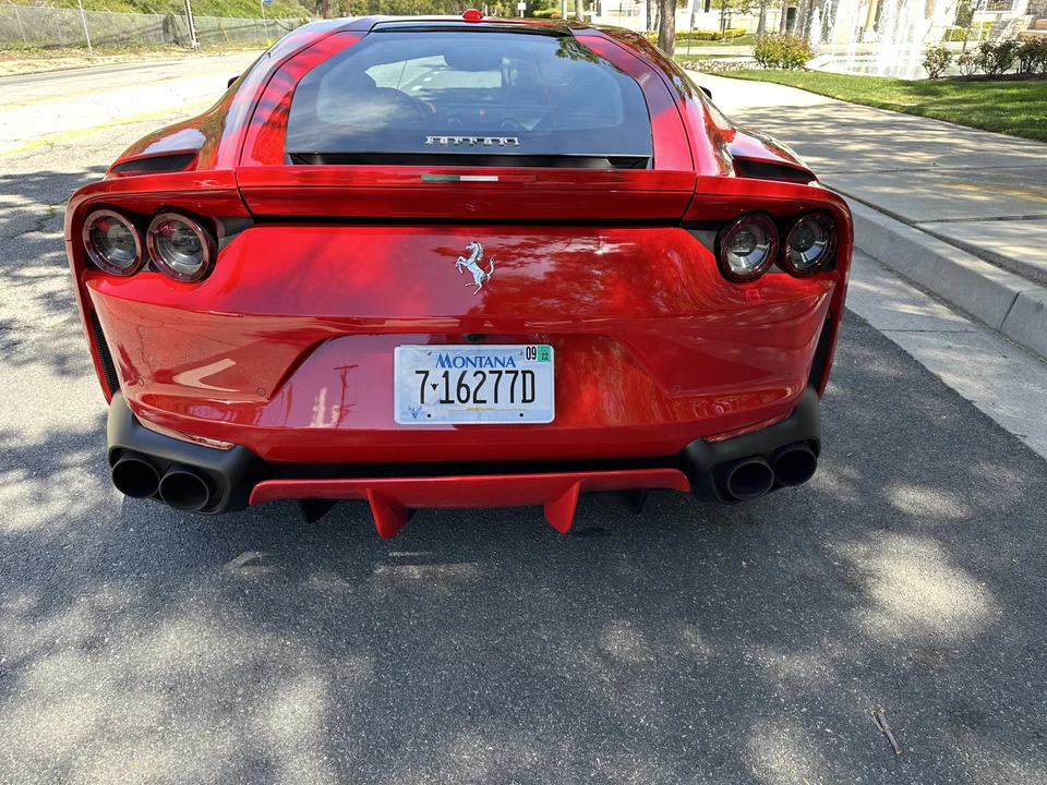 2018 Ferrari 812 Superfast - Image 10 of 31