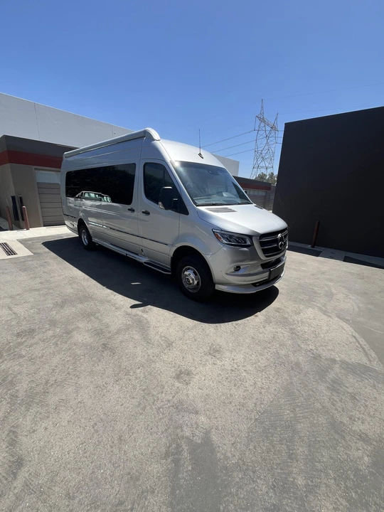 2021 Airstream - Image 8 of 31