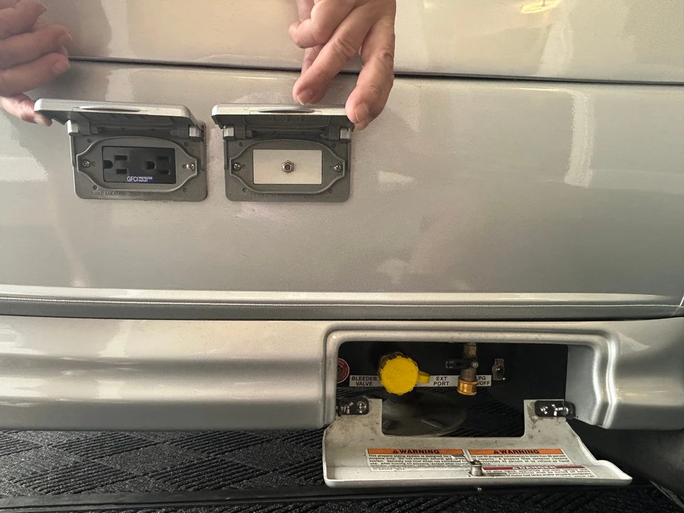 2021 Airstream - Image 22 of 31