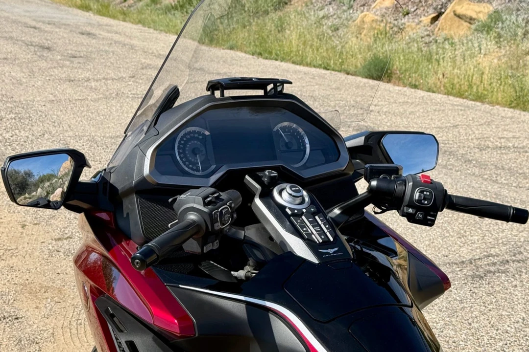 2021 Honda Gold Wing - Image 4 of 6