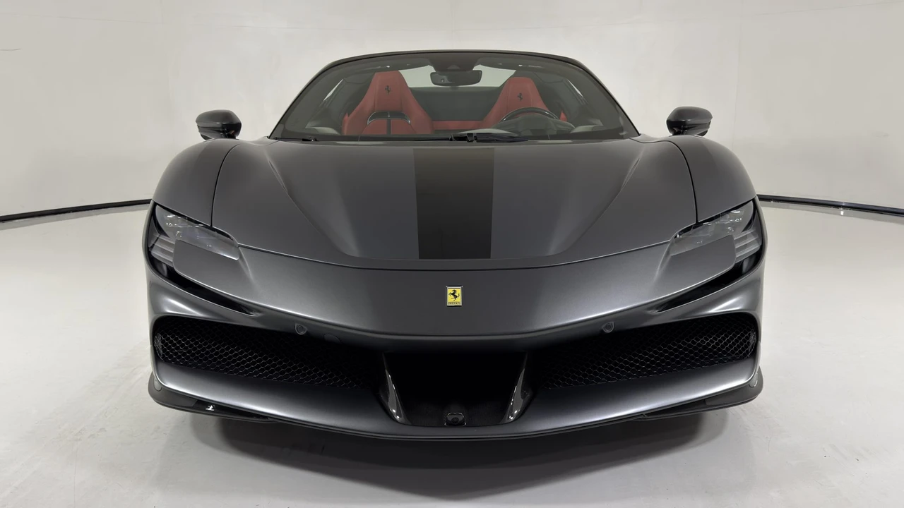 2022 Ferrari SF90 Spider - Image 5 of 31