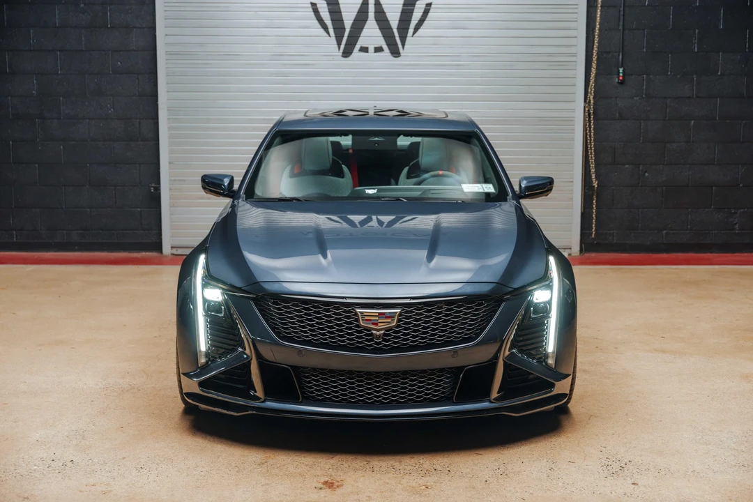 2025 Cadillac CT5-V Blackwing - Image 11 of 31