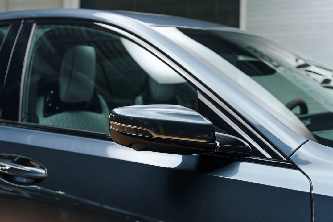 2025 Cadillac CT5-V Blackwing - Image 28 of 31