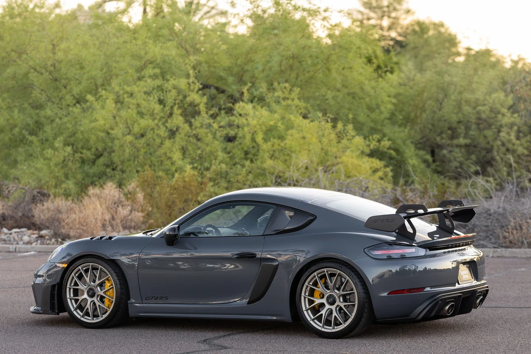 2023 Porsche 718 Cayman GT4 RS - Image 25 of 31