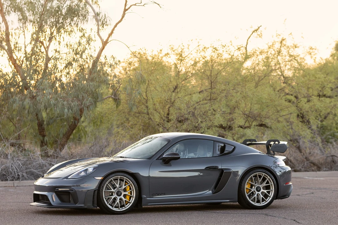 2023 Porsche 718 Cayman GT4 RS - Image 20 of 31