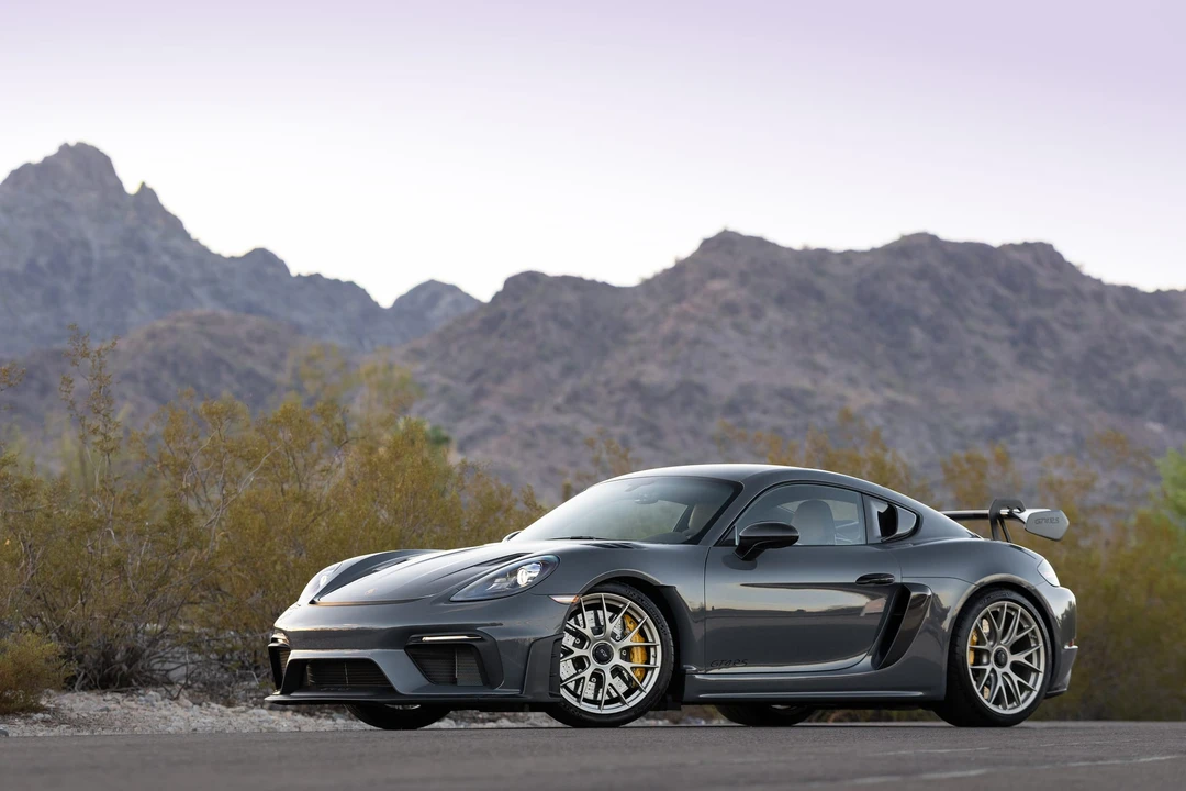 2023 Porsche 718 Cayman GT4 RS - Image 4 of 31