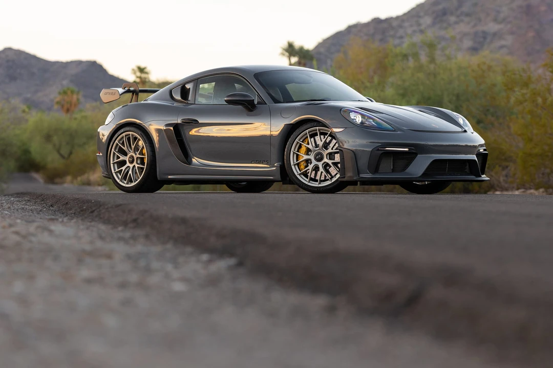 2023 Porsche 718 Cayman GT4 RS - Image 12 of 31