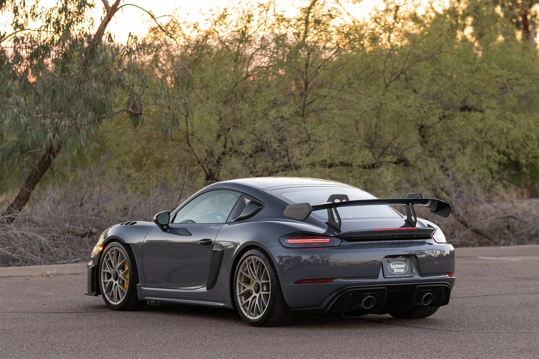 2023 Porsche 718 Cayman GT4 RS - Image 5 of 31